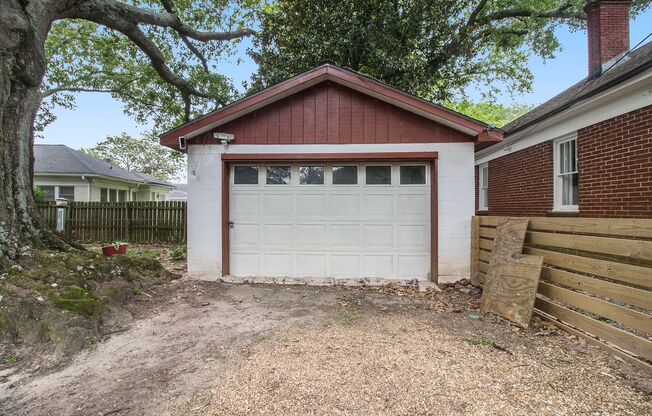 3 beds, 2 baths, $2,295