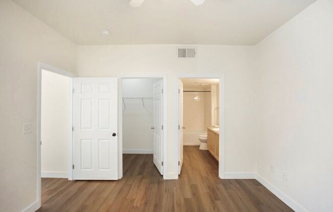 3 beds, 2 baths, $1,595, Unit Building #11