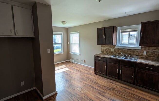 18493 Fenmore- 2 BEDS & 1 BATH FOR RENT!