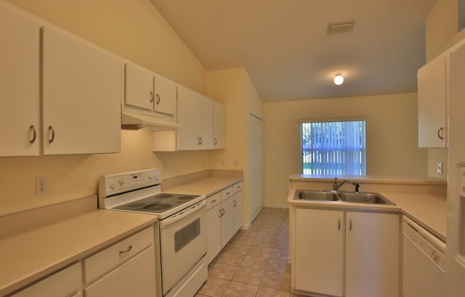 3 beds, 2 baths, $1,950