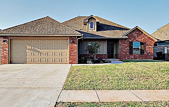 Beautiful 4 Bedroom Home in Mustang Schools!