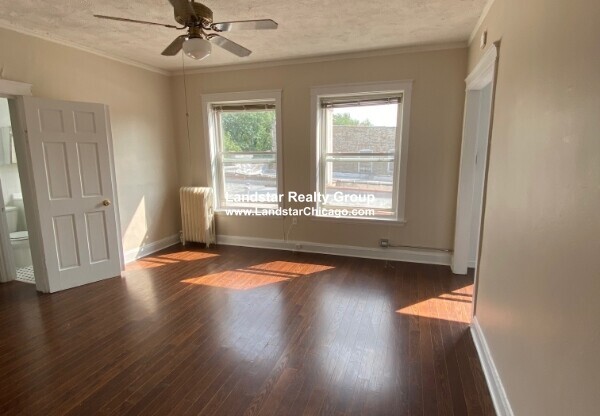 4866 Magnolia