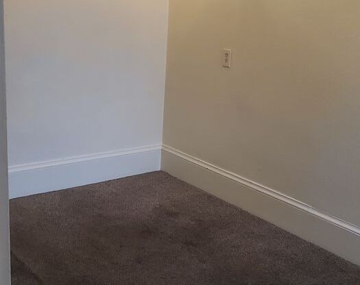 1 bed, 1 bath, 513 sqft, $850, Unit 118EM-01