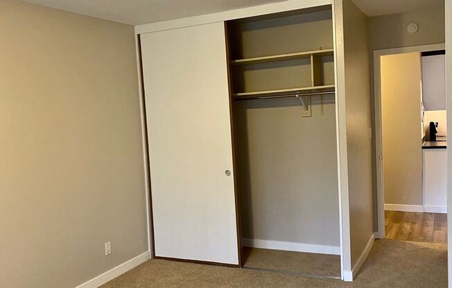 1 bed, 1 bath, 600 sqft, $1,415, Unit 207
