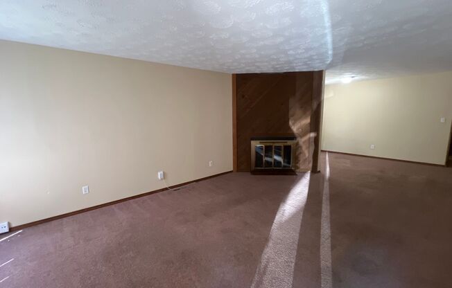 Craig : 910-958 S. Craig Ave