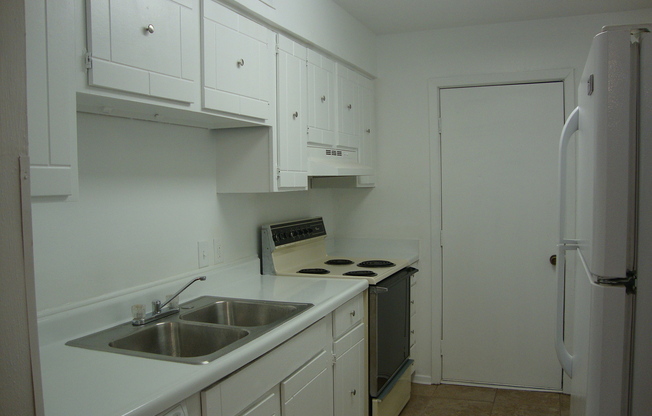 1 bed, 1 bath, $875