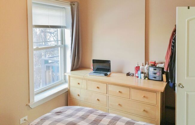1 bed, 1 bath, 449 sqft, $1,935, Unit 3814S-3W