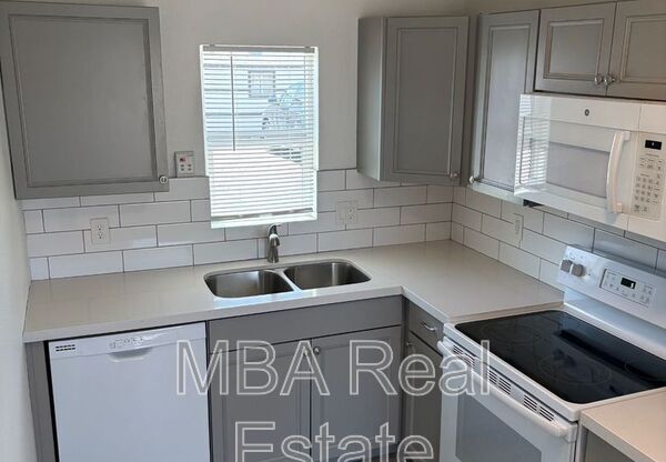 5040 N. 18th Ave #3
