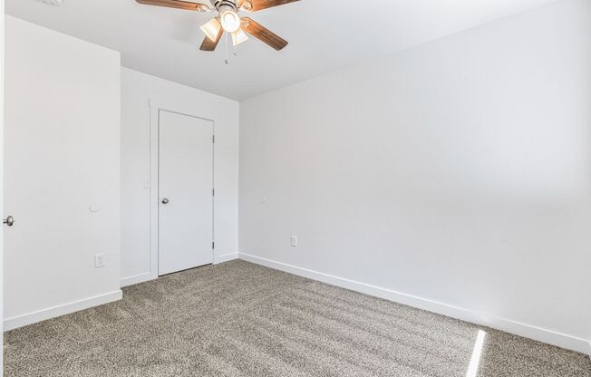 2 beds, 1 bath, 737 sqft, $1,550, Unit 1094-221