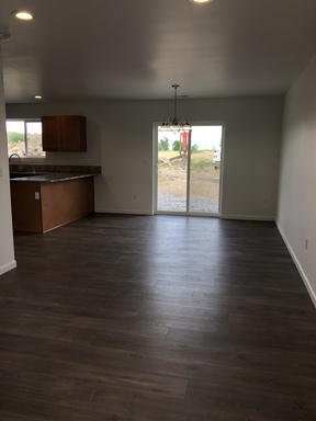 3 beds, 2.5 baths, 1,300 sqft, $1,650, Unit #2