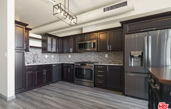 1 bed, 1 bath, 947 sqft, $3,300, Unit 1314