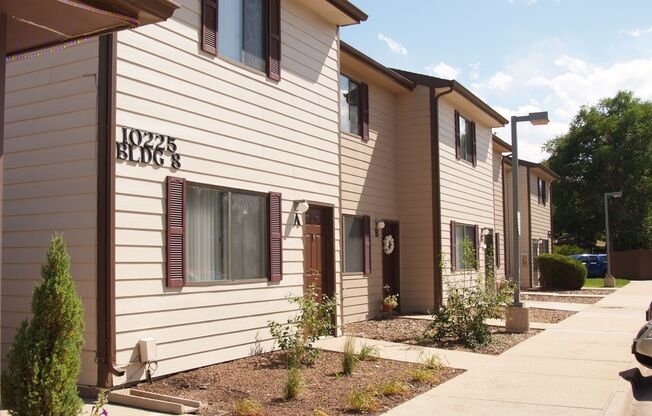 2 beds, 1.5 baths, 1,032 sqft, $1,800, Unit 8A