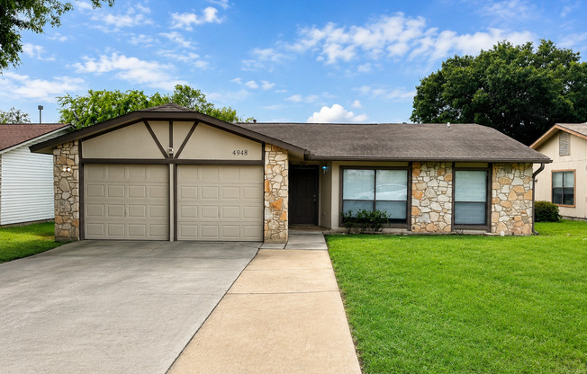NICE 3 BR 2 BATH IN NEISD***EASY ACCESS TO FT. SAM, RANDOLPH AFB, & FORUM SHOPPING