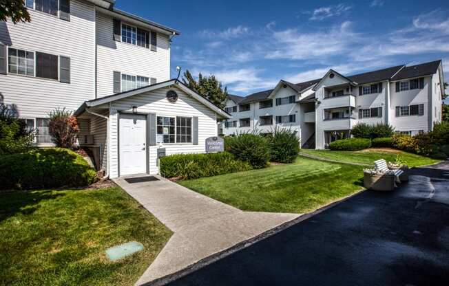 Farr Court Apartments Building Exterior and Pathway