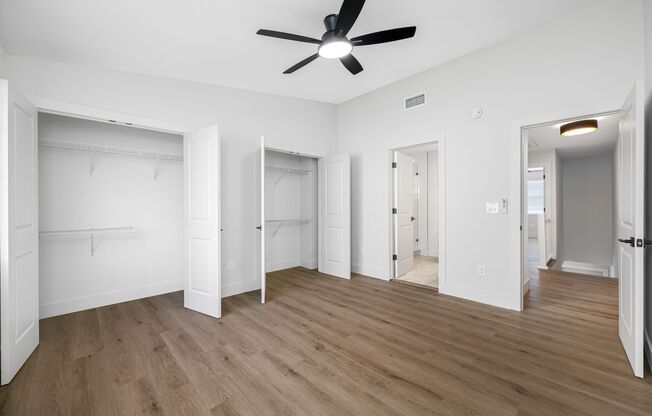 2 beds, 2.5 baths, 1,200 sqft, $1,995, Unit 13