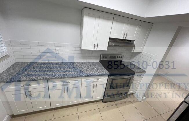 1 bed, 1 bath, 744 sqft, $1,725, Unit 40