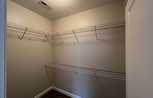 2 beds, 2 baths, 1,160 sqft, $1,599, Unit 138-407