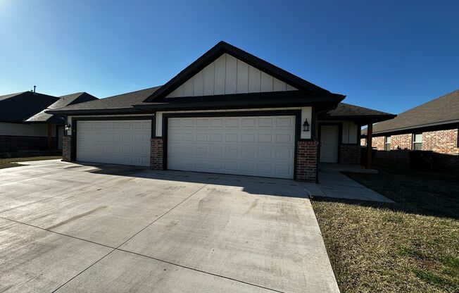 3Bed 2Bath 2Car Garage In Piedmont Schools!!