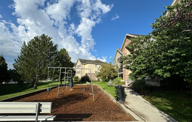 Beautiful top floor 3 bedroom 2 bath condo in Lehi