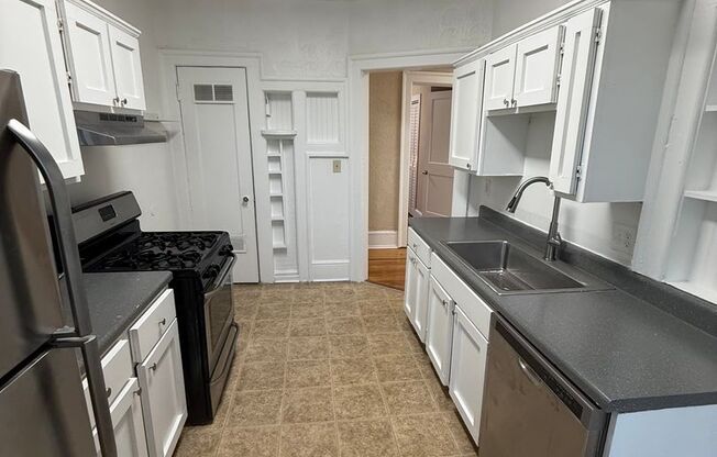 2 beds, 2 baths, 1,138 sqft, $2,695, Unit 934-06