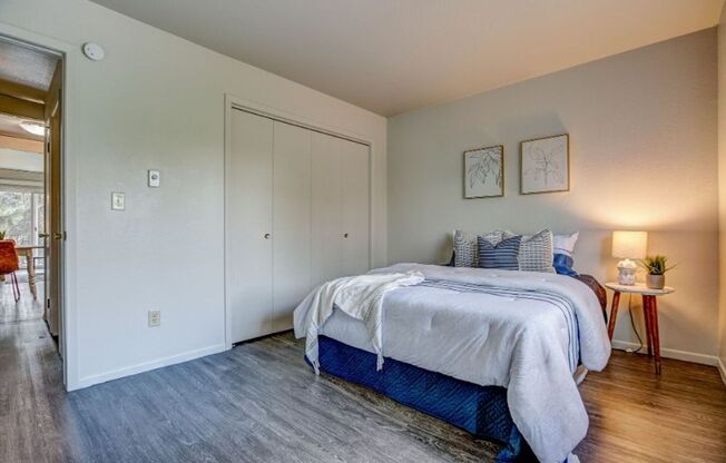 2 beds, 1 bath, 740 sqft, $1,499, Unit 814 - Unit 103