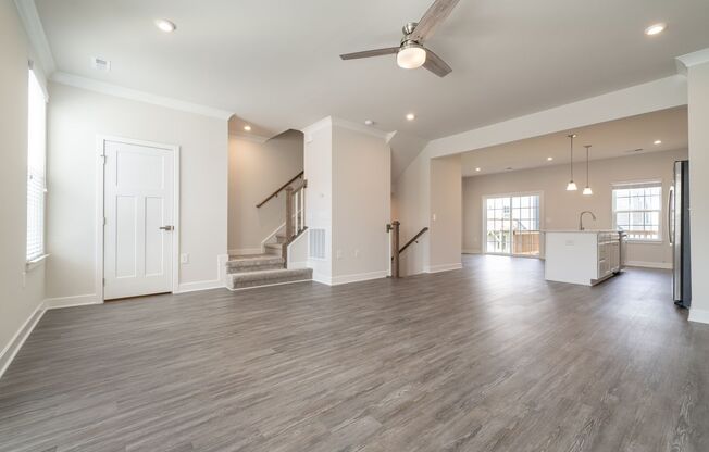 Creekside Commons Townhome- Available August 10th
