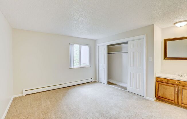 2 beds, 2 baths, 1,070 sqft, $1,700, Unit 70206