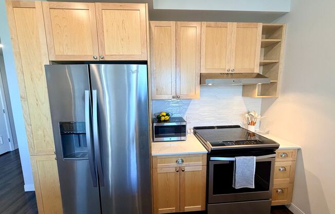 2 beds, 2 baths, 826 sqft, $2,499, Unit Unit 407