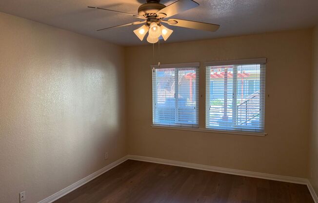 2 beds, 1 bath, 806 sqft, $2,605, Unit 5012D