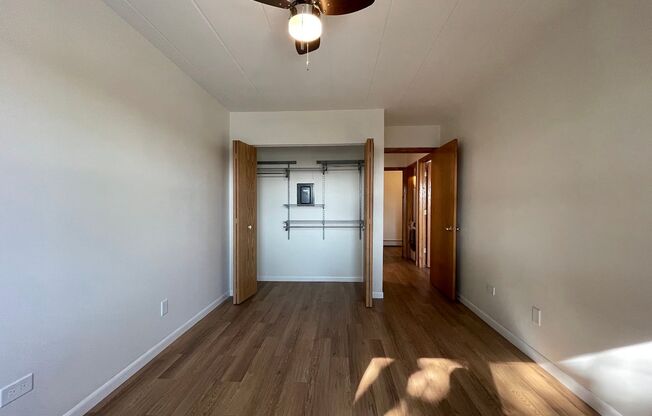 2 beds, 1 bath, 850 sqft, $1,550, Unit 6501-2F