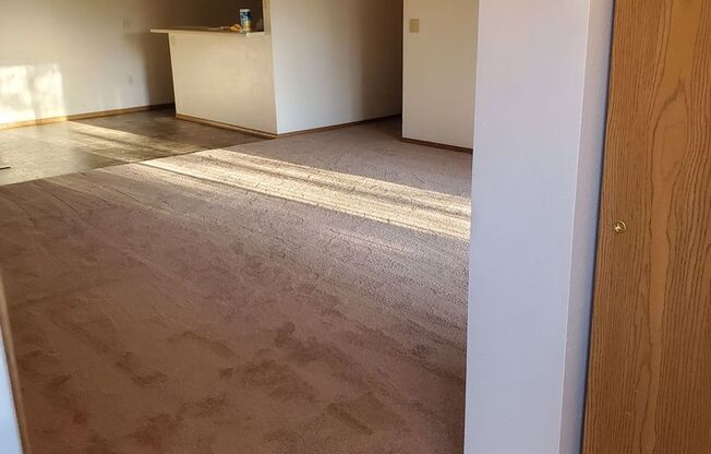2 beds, 1 bath, 1,010 sqft, $1,269, Unit PL   4103