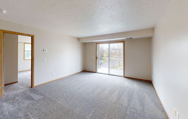 2 beds, 1 bath, 1,088 sqft, $1,195, Unit 2801-171