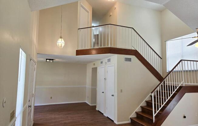 1232 Woodridge Court