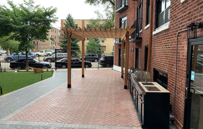 Studio, 1 bath, 280 sqft, $1,475, Unit 112