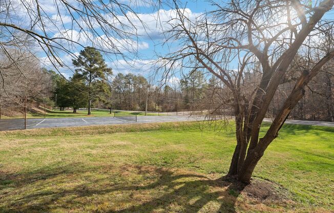 3 beds, 2 baths, $1,400, Unit Unit 202B