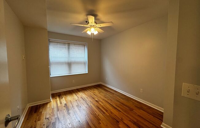 2 beds, 1 bath, 1,000 sqft, $2,000, Unit 303