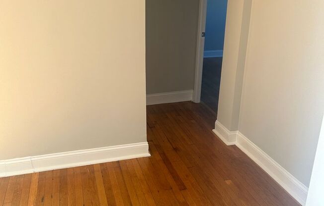 1 bed, 1 bath, $1,750, Unit 42