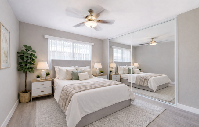 2 beds, 1 bath, 806 sqft, $2,245, Unit 26