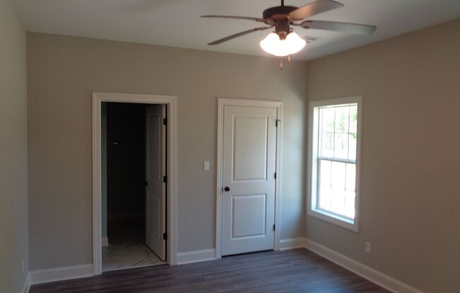 3 beds, 2 baths, $1,495