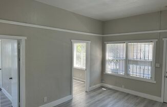 4 beds, 1 bath, $2,699