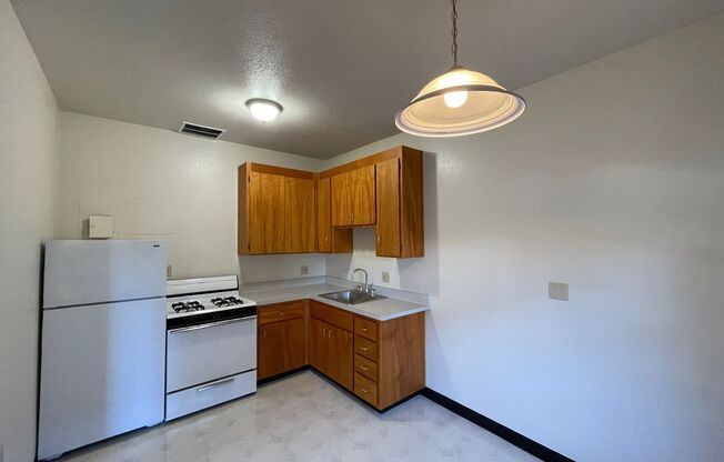 1 bed, 1 bath, 777 sqft, $1,895, Unit 106