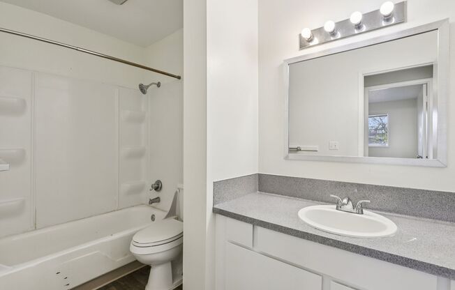 1 bed, 1 bath, 671 sqft, $1,299, Unit A-10