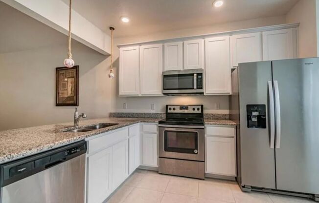1122 Hillhurst Drive