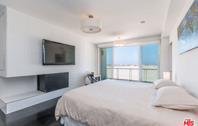 5205 OCEAN FRONT WALK