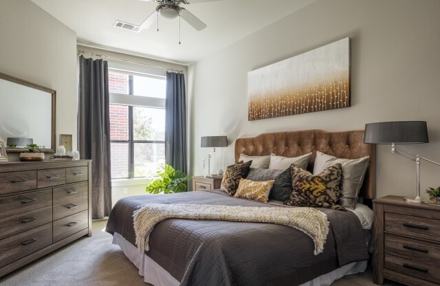 Luxurious Bedroom | Tinsley on the Park | Apartments In Houston