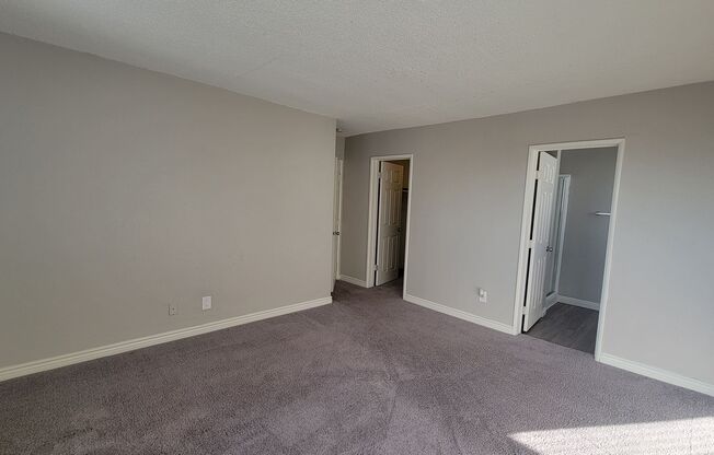 2 beds, 2 baths, 1,000 sqft, $2,610, Unit C28