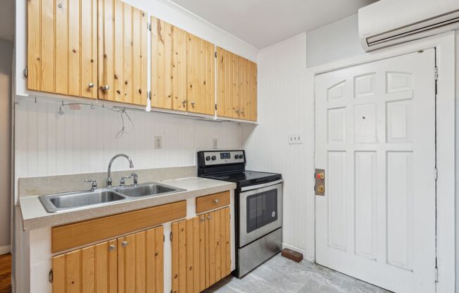 1 bed, 1 bath, $1,800