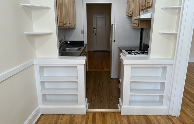 Studio, 1 bath, 525 sqft, $2,200, Unit 312