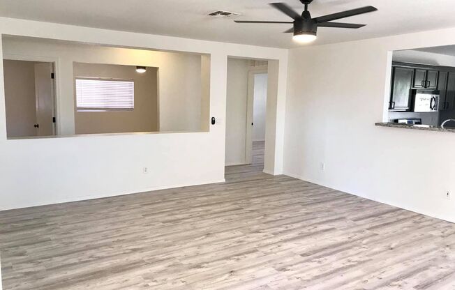 Spacious 3-bedroom plus den in North Phoenix
