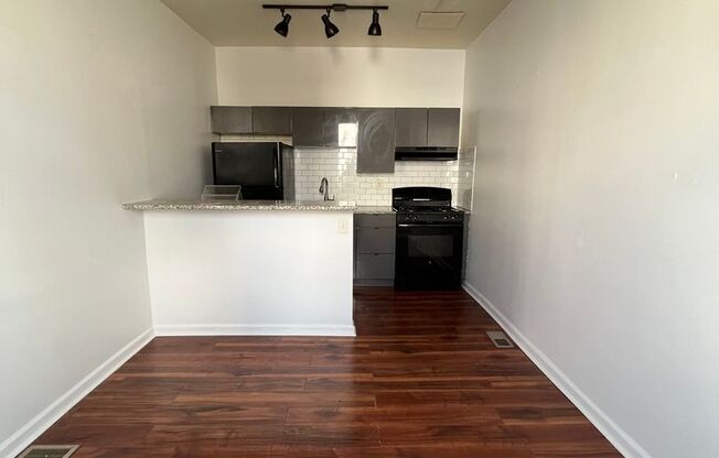 2600 E. Somerset St.